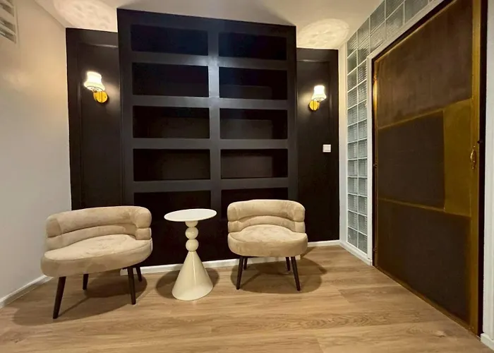 Thonglor Scandi 3br 8 Ppl Nearthonglor Bts 250 Sqm