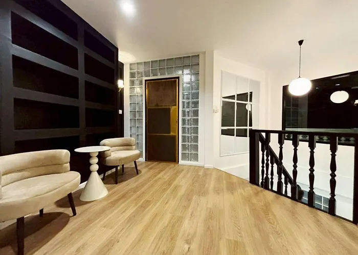 Apartment Thonglor Scandi 3br 8 Ppl Nearthonglor Bts 250 Sqm