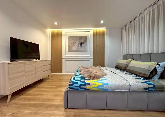 Thonglor Scandi 3br 8 Ppl Nearthonglor Bts 250 Sqm Apartment Bangkok
