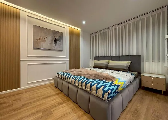 Apartment Thonglor Scandi 3br 8 Ppl Nearthonglor Bts 250 Sqm