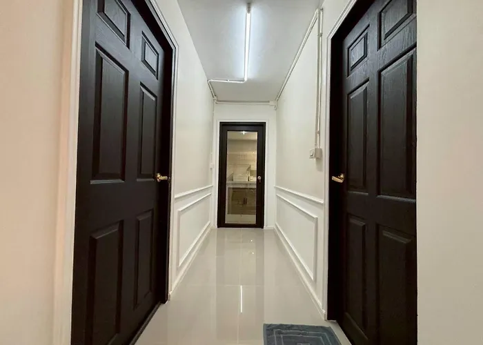 Thonglor Scandi 3br 8 Ppl Nearthonglor Bts 250 Sqm Apartment *