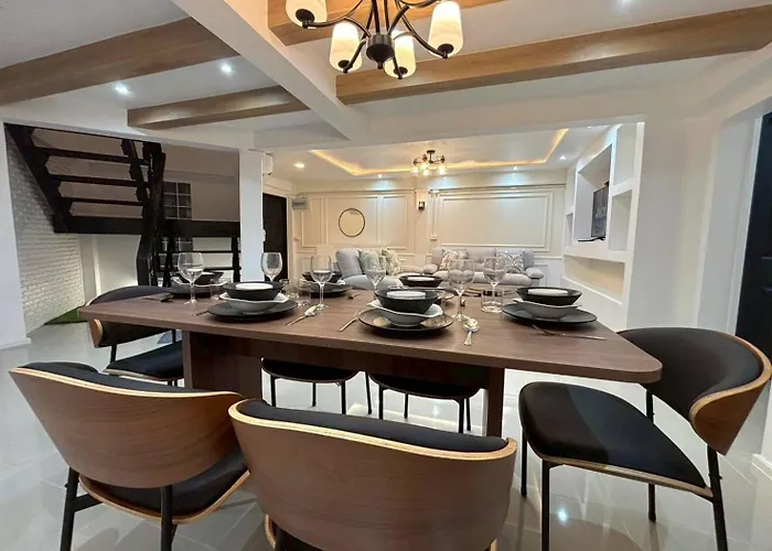 Thonglor Scandi 3br 8 Ppl Nearthonglor Bts 250 Sqm * Bangkok