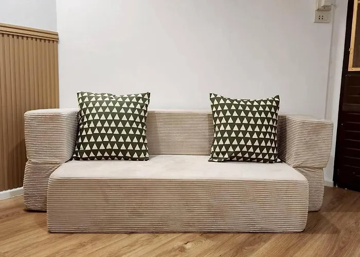 Apartment Thonglor Scandi 3br 8 Ppl Nearthonglor Bts 250 Sqm *